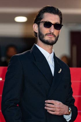 Cannes Histoires Paralleles Screening NG Pierre Niney attending the ‘Histoires Paralleles (Parallel Tales)’ Screening and Red Carpet at Palais Des Festivals in Cannes, France on May 14 2026 as part of the 79th Cannes Film Festival. Photo by Nicolas Genin ABACAPRESS.COM Cannes France  Copyright: xGeninxNicolas ABACAx