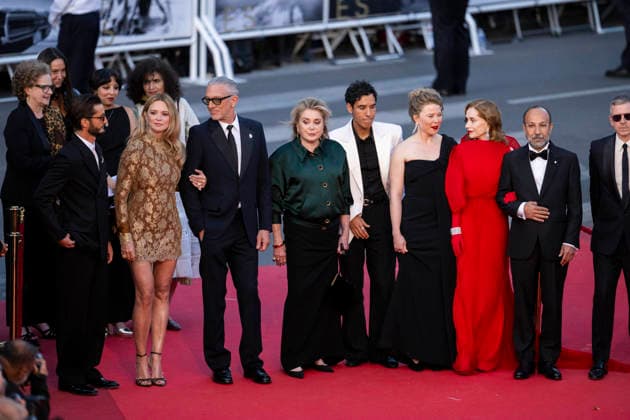 Cannes Histoires Paralleles Red Carpet EB Pierre Niney, Virginie Efira, Vincent Cassel, Catherine Deneuve, Adam Bessa, India Hair, Isabelle Huppert, arrive for the screening of the film Histoires Paralleles (Parallel Tales) at the 79th edition of the Cannes Film Festival in Cannes, southern France on May 14, 2026.Photo by Eliot Blondet ABACAPRESS.COM Cannes France France  Copyright: xBlondetxEliot ABACAx