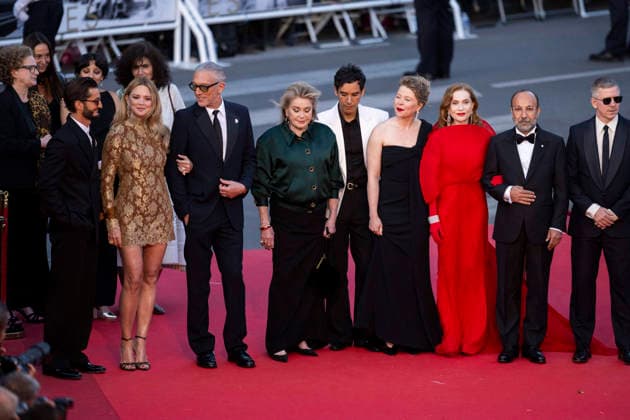Cannes Histoires Paralleles Red Carpet EB Pierre Niney, Virginie Efira, Vincent Cassel, Catherine Deneuve, Adam Bessa, India Hair, Isabelle Huppert, arrive for the screening of the film Histoires Paralleles (Parallel Tales) at the 79th edition of the Cannes Film Festival in Cannes, southern France on May 14, 2026.Photo by Eliot Blondet ABACAPRESS.COM Cannes France France  Copyright: xBlondetxEliot ABACAx