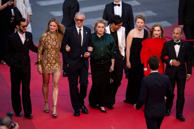 Cannes Histoires Paralleles Red Carpet EB Pierre Niney, Virginie Efira, Vincent Cassel, Catherine Deneuve, Adam Bessa, India Hair, Isabelle Huppert, arrive for the screening of the film Histoires Paralleles (Parallel Tales) at the 79th edition of the Cannes Film Festival in Cannes, southern France on May 14, 2026.Photo by Eliot Blondet ABACAPRESS.COM Cannes France France  Copyright: xBlondetxEliot ABACAx