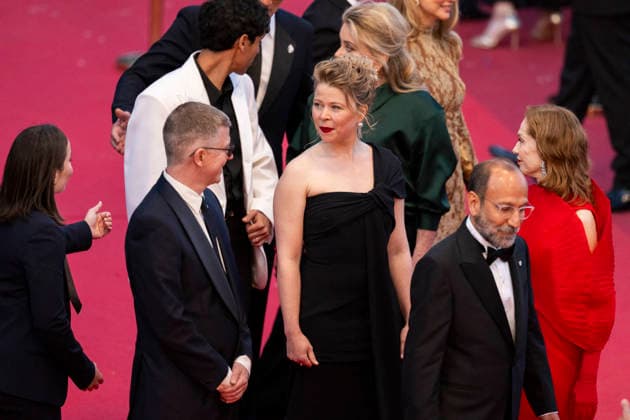 Cannes Histoires Paralleles Red Carpet EB Pierre Niney, Virginie Efira, Vincent Cassel, Catherine Deneuve, Adam Bessa, India Hair, Isabelle Huppert, arrive for the screening of the film Histoires Paralleles (Parallel Tales) at the 79th edition of the Cannes Film Festival in Cannes, southern France on May 14, 2026.Photo by Eliot Blondet ABACAPRESS.COM Cannes France France  Copyright: xBlondetxEliot ABACAx