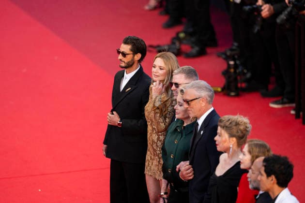 Cannes Histoires Paralleles Red Carpet EB Pierre Niney, Virginie Efira, Vincent Cassel, Catherine Deneuve, Adam Bessa, India Hair, Isabelle Huppert, arrive for the screening of the film Histoires Paralleles (Parallel Tales) at the 79th edition of the Cannes Film Festival in Cannes, southern France on May 14, 2026.Photo by Eliot Blondet ABACAPRESS.COM Cannes France France  Copyright: xBlondetxEliot ABACAx