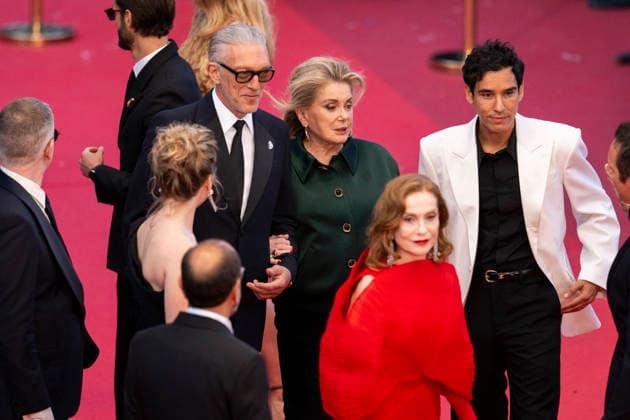 Cannes Histoires Paralleles Red Carpet EB Pierre Niney, Virginie Efira, Vincent Cassel, Catherine Deneuve, Adam Bessa, India Hair, Isabelle Huppert, arrive for the screening of the film Histoires Paralleles (Parallel Tales) at the 79th edition of the Cannes Film Festival in Cannes, southern France on May 14, 2026.Photo by Eliot Blondet ABACAPRESS.COM Cannes France France  Copyright: xBlondetxEliot ABACAx