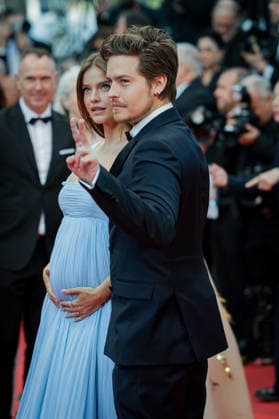 79ème Festival International du Film de Cannes Montée des marches du film Histoires Parallèles 79th International Cannes Film Festival Red Carpet with Parallel Tales 456016 2026 05 14 Cannes France Sprouse, Dylan Palvin, Barbara  Copyright: xLionelxGuericolas MPPx STAR_456016_001