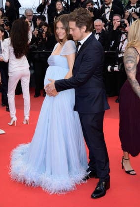 Parallel Tales Premiere at 79th Festival de Cannes - Cannes, France CANNES, FRANCE. May 14, 2026: Barbara Palvin & Dylan Sprouse at the premiere for Parallel Tales at the 79th Festival de Cannes. Picture: Paul Smith Featureflash Cannes France  Copyright: xPaulxSmithx xFeatureflashx