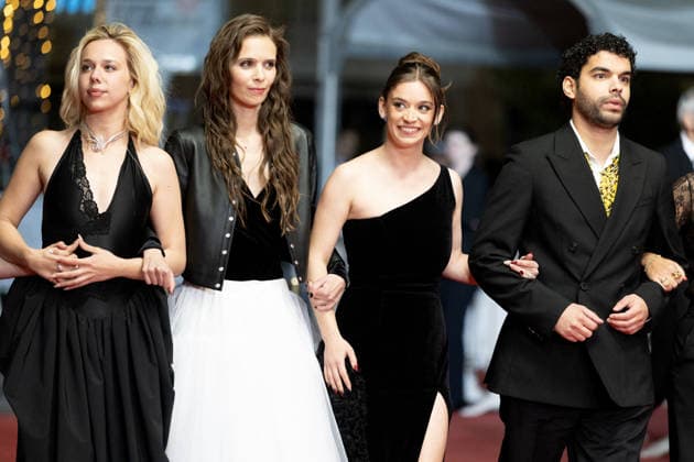 Kim Higelin Bijoux Tasaki , Marion Le Corroler, Mara Taquin, Sami Outalbali Montée des marches du film Sanguine lors du 79ème Festival International du Film de Cannes, le 14 mai 2026 Olivier Borde Bestimage Red carpet for Species at the 79th Cannes International Film Festival on May 14, 2026 Cannes France  Copyright: xOLIVIERxBORDEx xBESTIMAGExOLIVIERxBORDEx xBESTIMAGEx