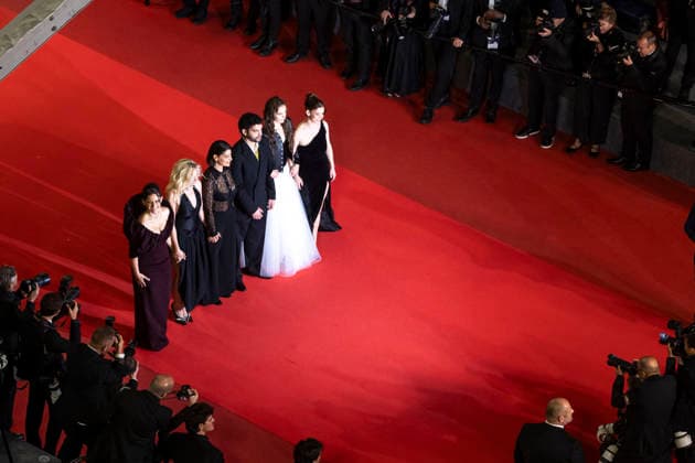 Sonia Faïdi, Kim Higelin, Carole Lambert, Sami Outalbali, Marion Le Coroller, Mara Taquin Montée des marches du film Sanguine lors du 79ème Festival International du Film de Cannes, le 14 mai 2026 Camilla Canalini Bestimage Red carpet for Species at the 79th Cannes International Film Festival on May 14, 2026 Cannes France  Copyright: xCamillaxCanalinix xBestimagexCamillaxCanalinix xBestimagex