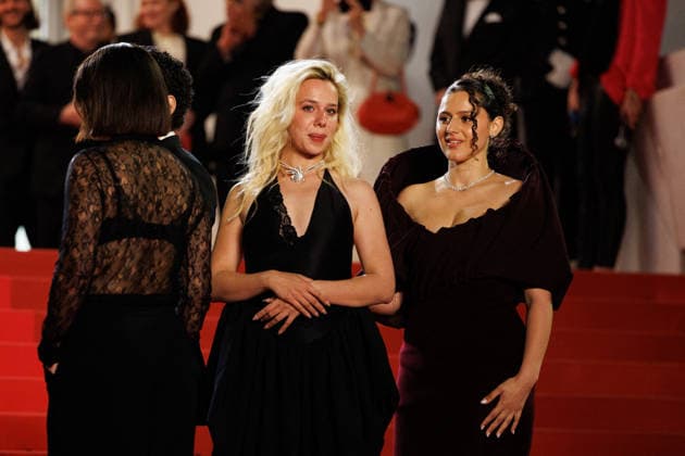 Kim Higelin Bijoux Tasaki , Sonia Faidi Montée des marches du film Sanguine lors du 79ème Festival International du Film de Cannes, le 14 mai 2026 Jacovides Moreau Bestimage Red carpet for Species at the 79th Cannes International Film Festival on May 14, 2026 Cannes France  Copyright: xJACOVIDES-MOREAUx xBESTIMAGExJACOVIDES-MOREAUx xBESTIMAGEx