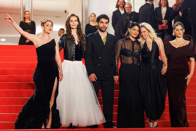 Carole Lambert, Marion Le Corroler, Sami Outalbali, Mara Taquinet, Kim Higelin Bijoux Tasaki , Sonia Faidi Montée des marches du film Sanguine lors du 79ème Festival International du Film de Cannes, le 14 mai 2026 Jacovides Moreau Bestimage Red carpet for Species at the 79th Cannes International Film Festival on May 14, 2026 Cannes France  Copyright: xJACOVIDES-MOREAUx xBESTIMAGExJACOVIDES-MOREAUx xBESTIMAGEx