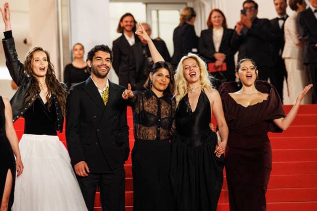 Marion Le Corroler, Sami Outalbali, Mara Taquinet, Kim Higelin Bijoux Tasaki , Sonia Faidi Montée des marches du film Sanguine lors du 79ème Festival International du Film de Cannes, le 14 mai 2026 Jacovides Moreau Bestimage Red carpet for Species at the 79th Cannes International Film Festival on May 14, 2026 Cannes France  Copyright: xJACOVIDES-MOREAUx xBESTIMAGExJACOVIDES-MOREAUx xBESTIMAGEx