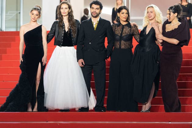 Carole Lambert, Marion Le Corroler, Sami Outalbali, Mara Taquinet, Kim Higelin Bijoux Tasaki , Sonia Faidi Montée des marches du film Sanguine lors du 79ème Festival International du Film de Cannes, le 14 mai 2026 Olivier Borde Bestimage Red carpet for Species at the 79th Cannes International Film Festival on May 14, 2026 Cannes France  Copyright: xOLIVIERxBORDEx xBESTIMAGExOLIVIERxBORDEx xBESTIMAGEx