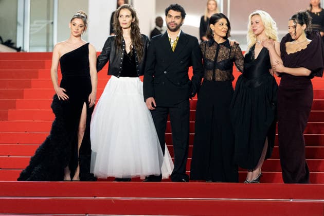 Carole Lambert, Marion Le Corroler, Sami Outalbali, Mara Taquinet, Kim Higelin Bijoux Tasaki , Sonia Faidi Montée des marches du film Sanguine lors du 79ème Festival International du Film de Cannes, le 14 mai 2026 Olivier Borde Bestimage Red carpet for Species at the 79th Cannes International Film Festival on May 14, 2026 Cannes France  Copyright: xOLIVIERxBORDEx xBESTIMAGExOLIVIERxBORDEx xBESTIMAGEx