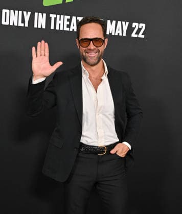 ˜Star Wars: The Mandalorian and Grogu™ World Premiere Chris Diamantopoulos arriving to Star Wars: The Mandalorian and Grogu world premiere held at the TCL Chinese Theatre on May 14, 2026 in Hollywood, CA. Hollywood TCL Chinese Theatre California USA Copyright: xLISAxOConnorx xAFF-USA.comx