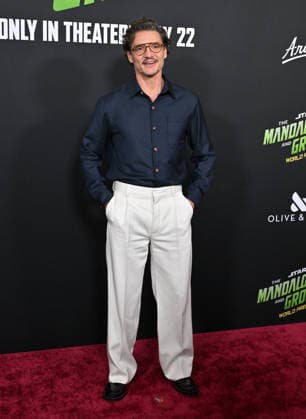 ˜Star Wars: The Mandalorian and Grogu™ World Premiere Pedro Pascal arriving to Star Wars: The Mandalorian and Grogu world premiere held at the TCL Chinese Theatre on May 14, 2026 in Hollywood, CA. Hollywood TCL Chinese Theatre California USA Copyright: xLISAxOConnorx xAFF-USA.comx