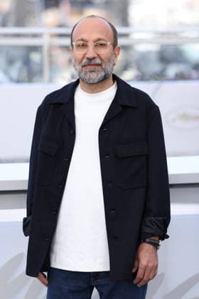 Cannes - Histoires Paralleles Photocall Asghar Farhadi attending the Histoires Paralleles photocall during the 79th Cannes Film Festival in Cannes, France on May 15, 2026. Photo by ABACAPRESS.COM Cannes France  Copyright: xDominexJerome ABACAx