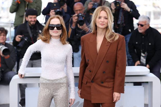 Cannes - Histoires Paralleles Photocall Virginie Efira and Isabelle Huppert attending the Histoires Paralleles photocall during the 79th Cannes Film Festival in Cannes, France on May 15, 2026. Photo by ABACAPRESS.COM Cannes France  Copyright: xDominexJerome ABACAx