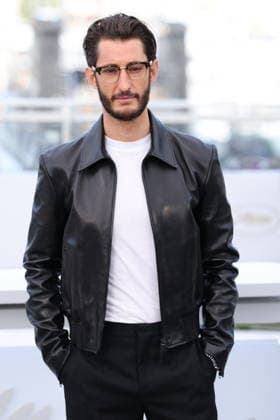 Cannes - Histoires Paralleles Photocall Pierre Niney attending the Histoires Paralleles photocall during the 79th Cannes Film Festival in Cannes, France on May 15, 2026. Photo by ABACAPRESS.COM Cannes France  Copyright: xDominexJerome ABACAx