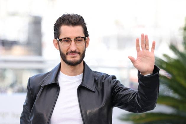 Cannes - Histoires Paralleles Photocall Pierre Niney attending the Histoires Paralleles photocall during the 79th Cannes Film Festival in Cannes, France on May 15, 2026. Photo by ABACAPRESS.COM Cannes France  Copyright: xDominexJerome ABACAx