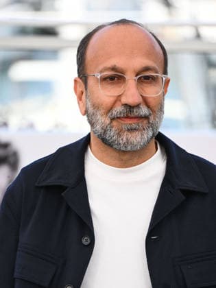IPA84710172 - Cannes, 79th Cannes Film Festival 2026, day 4 - photocall of Histoires Paralleles (Parallel Tales) Pictured: Asghar Farhadi  Copyright: xAlbertoxTerenghix xPoolxPhotoxEventsx07x 84710172