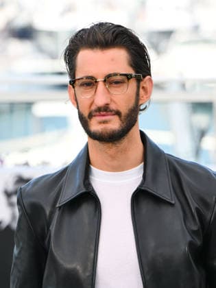 IPA84710438 - Cannes, 79th Cannes Film Festival 2026, day 4 - photocall of Histoires Paralleles (Parallel Tales) Pictured: Pierre Niney  Copyright: xAlbertoxTerenghix xPoolxPhotoxEventsx07x 84710438