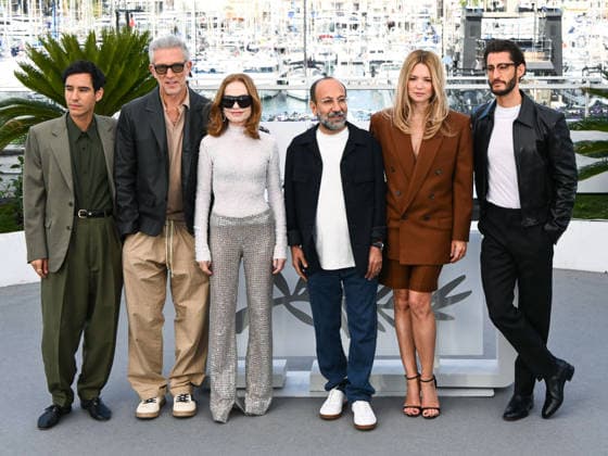 IPA84710982 - Cannes, 79th Cannes Film Festival 2026, day 4 - photocall of Histoires Paralleles (Parallel Tales) Pictured: Adam Bessa, Vincent Cassel, Isabelle Huppert, Asghar Farhadi, Virginie Efira and Pierre Niney pose  Copyright: xAlbertoxTerenghix xPoolxPhotoxEventsx07x 84710982