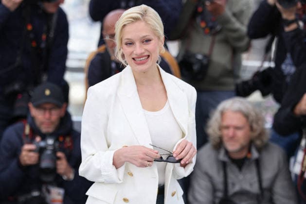 Cannes - Une Vie Manifeste Photocall Nadia Tereszkiewicz attending the Une Vie Manifeste photocall during the 79th Cannes Film Festival in Cannes, France on May 15, 2026. Photo by ABACAPRESS.COM Cannes France  Copyright: xDominexJerome ABACAx