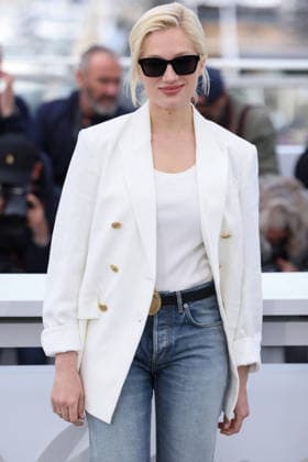 Cannes - Une Vie Manifeste Photocall Nadia Tereszkiewicz attending the Une Vie Manifeste photocall during the 79th Cannes Film Festival in Cannes, France on May 15, 2026. Photo by ABACAPRESS.COM Cannes France  Copyright: xDominexJerome ABACAx
