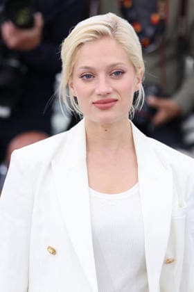 Cannes - Une Vie Manifeste Photocall Nadia Tereszkiewicz attending the Une Vie Manifeste photocall during the 79th Cannes Film Festival in Cannes, France on May 15, 2026. Photo by ABACAPRESS.COM Cannes France  Copyright: xDominexJerome ABACAx