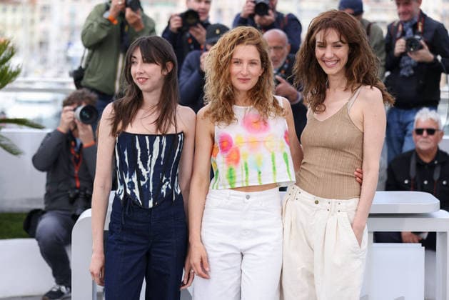 Cannes - Les Caprices De L Enfant Roi Photocall Suzanne De Baecque, Julia Piaton, Doria Tillier attending the Les Caprices De L Enfant Roi photocall during the 79th Cannes Film Festival in Cannes, France on May 15, 2026. Photo by ABACAPRESS.COM Cannes France  Copyright: xDominexJerome ABACAx