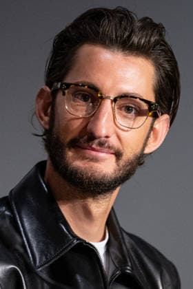 Cannes Press Conference Histoires Paralleles NG Pierre Niney attending the Press Conference for ‘Histoires Paralleles’ in Cannes at Palais Des Festivals in Cannes, France on May 15 2026 as part of the 79th Cannes Film Festival. Photo by Nicolas Genin ABACAPRESS.COM Cannes France  Copyright: xGeninxNicolas ABACAx