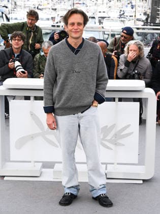 IPA84713067 - Cannes, 79th Cannes Film Festival 2026, day 4 - Photocall Film Fatherland. Pictured is August Diehl  Copyright: xAlbertoxTerenghix xPoolxPhotoxEventsx07x 84713067