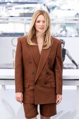 79th Cannes Film Festival Photocall of the movie -Histoires Paralleles- Palais des Festivals - Cannes, France Virginie Efira 79th Cannes Film Festival Photocall of the movie -Histoires Paralleles- Palais des Festivals - Cannes, France 15th May 2026 SGPItalia id 134688_033 *Not Exclusive  Copyright: xALFONSOxCATALANO SGPITALIAx