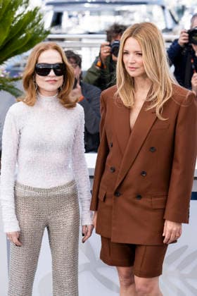 79th Cannes Film Festival Photocall of the movie -Histoires Paralleles- Palais des Festivals - Cannes, France Isabelle Huppert;Virginie Efira 79th Cannes Film Festival Photocall of the movie -Histoires Paralleles- Palais des Festivals - Cannes, France 15th May 2026 SGPItalia id 134688_033 *Not Exclusive  Copyright: xALFONSOxCATALANO SGPITALIAx