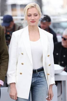 Cannes - Une Vie Manifeste Photocall JD Nadia Tereszkiewicz attending the Une Vie Manifeste photocall during the 79th Cannes Film Festival in Cannes, France on May 15, 2026. Photo by Jerome Dominé ABACAPRESS.COM Cannes France  Copyright: xDominexJerome ABACAx