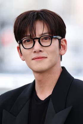 Gun-Che (Colony) photocall at the 79th Cannes Film Festival Ji Chang-wook - Gun-Che (Colony) photocall at the 79th Cannes Film Festival in Cannes, France on May 15, 2026  Copyright: x Chassery+Courdjix