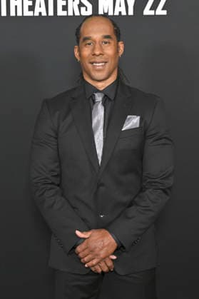 Lateef Crowder at the world premiere of the movie Star Wars The Mandalorian and Grogu at the TCL Chinese Theatre Los Angeles, 014 05 2026 Foto:xD.xStarbuckx xFuturexImagex mandalorian_worldpremiere_6572