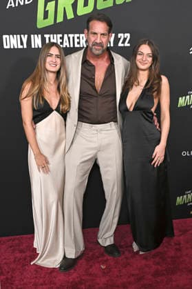 Amber Willig, Matt Willig and Allison Willig at the world premiere of the movie Star Wars The Mandalorian and Grogu at the TCL Chinese Theatre Los Angeles, 014 05 2026 Foto:xD.xStarbuckx xFuturexImagex mandalorian_worldpremiere_6606