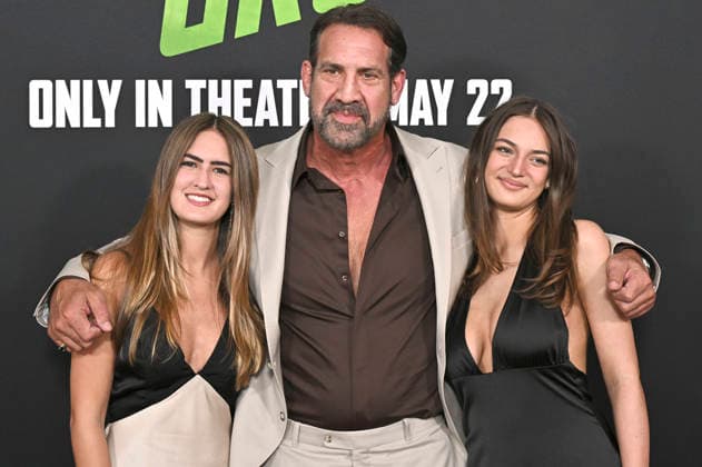 Amber Willig, Matt Willig and Allison Willig at the world premiere of the movie Star Wars The Mandalorian and Grogu at the TCL Chinese Theatre Los Angeles, 014 05 2026 Foto:xD.xStarbuckx xFuturexImagex mandalorian_worldpremiere_6607