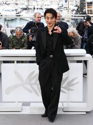 IPA84714752 - Cannes, 79th Cannes Film Festival 2026, day 4 - photocall of Gun-Che (Colony). Pictured: Koo Kyo-hwan  Copyright: xAlbertoxTerenghix xPoolxPhotoxEventsx07x 84714752