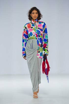 Australian Fashion Week 2026 - Runway - Gary Bigeni A model walks the runway during the Gary Bigeni show at Australian Fashion Week 2026 at the Museum of Contemporary Art on May 15, 2026 in Sydney, Australia., Credit:IOIO IMAGES IOIO Avalon Australia, New South Wales, Sydney, Museum of Contemporary Art  Copyright: xIOIOxIMAGESx xIOIOx xAvalonx 1099144480