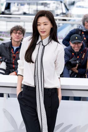 79th Cannes Film Festival Photocall of the movie -Gun-Che (Colony)- Palais des Festivals - Cannes, France Jun Ji-hyun 79th Cannes Film Festival Photocall of the movie -Gun-Che (Colony)- Palais des Festivals - Cannes, France 15th May 2026 SGPItalia id 134688_036 *Not Exclusive  Copyright: xALFONSOxCATALANO SGPITALIAx