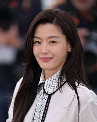 79th Cannes Film Festival: Gun-Che (Colony) photocall CANNES, FRANCE - MAY 15: South Korean actress Shin Hyun-been poses during a photocall for the film Gun-Che (Colony) at the 79th edition of the Cannes Film Festival in Cannes, France on May 15, 2026. Mustafa Yalcin Anadolu Cannes France. Editorial use only. Please get in touch for any other usage.  Copyright: x2026xAnadoluxMustafaxYalcinx