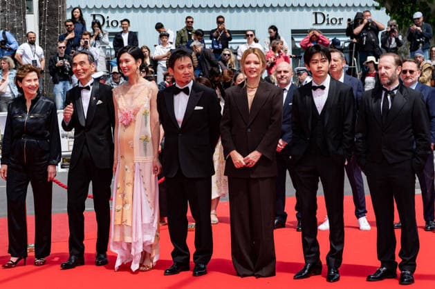 Cannes All Of A Sudden screening NG Marie Bunel, Virginie Efira, Ryusuke Hamaguchi, Tao Okamoto, Kodai Kurosaki, Kyozo Nagatsuka, Heloise Janjaud and a guest attending the Press Conference for ‘Soudain (All Of A Sudden)’ in Cannes at Palais Des Festivals in Cannes, France on May 15 2026 as part of the 79th Cannes Film Festival. Photo by Nicolas Genin ABACAPRESS.COM Cannes France  Copyright: xGeninxNicolas ABACAx