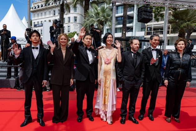 Cannes All Of A Sudden screening NG Marie Bunel, Virginie Efira, Ryusuke Hamaguchi, Tao Okamoto, Kodai Kurosaki, Kyozo Nagatsuka, Heloise Janjaud and a guest attending the Press Conference for ‘Soudain (All Of A Sudden)’ in Cannes at Palais Des Festivals in Cannes, France on May 15 2026 as part of the 79th Cannes Film Festival. Photo by Nicolas Genin ABACAPRESS.COM Cannes France  Copyright: xGeninxNicolas ABACAx