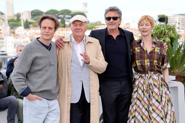 August Diehl, Hanns Zischler, PaweÅ Pawlikowskiv and Sandra Hüller at the photocall for the feature film Fatherland at the Festival de Cannes 2026 79 Cannes International Film Festival at the Palais des Festivals Cannes, 15 05 2026 Foto:xD.xBedrosianx xFuturexImagex fatherland_call_6505