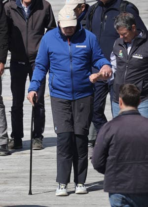 Simoneta Gómez Acebo accompanies King Juan Carlos on his journey at sea King Juan Carlos returns to port after his journey at sea, on May 15, 2026, in Sanxenxo Galicia, Spain PUERTO SANXENXO SIMONETA GÓMEZ ACEBO REY JUAN CARLOS 15 MAY 2026 Raú Sanxenxo Sanxenxo Sanxenxo Espana  Copyright: xRaulxTerrelx 7525721