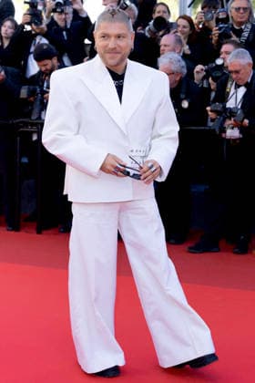 Quentin Mosimann Montée des marches du film Karma lors du 79ème Festival International du Film de Cannes, le 15 mai 2026 Olivier Borde Bestimage Red carpet for Karma at the 79th Cannes International Film Festival on May 15, 2026 Cannes France  Copyright: xOLIVIERxBORDEx xBESTIMAGExOLIVIERxBORDEx xBESTIMAGEx