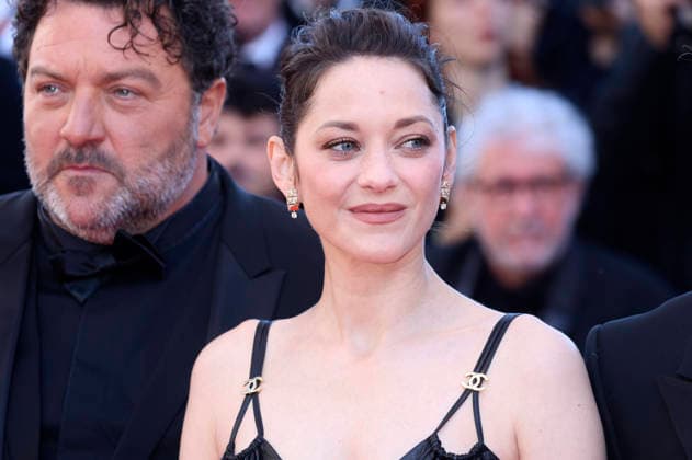 Denis Menochet and Marion Cotillard at the premiere of the feature film Karma at the Festival de Cannes 2026 79 Cannes International Film Festival at the Palais des Festivals Cannes, 15 05 2026 Foto:xD.xBedrosianx xFuturexImagex karma_6579