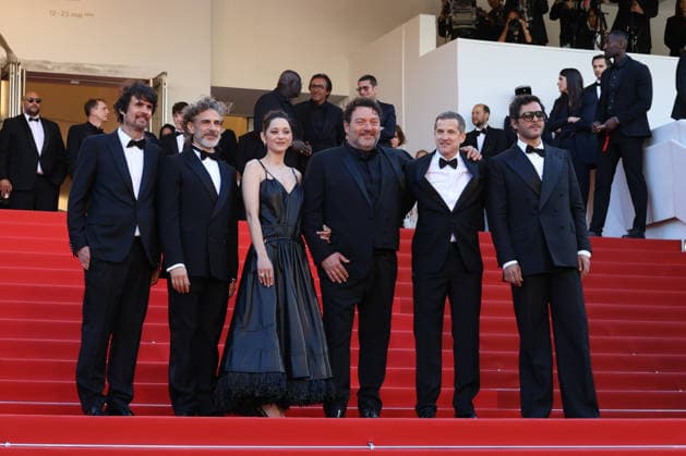 79ème Festival International du Film de Cannes Montée des marches du film Karma 79th Cannes Film Festival Red carpet of the film Karma XXX 456107 2026 05 15 Cannes France Jacquet, Simon Sbaraglia, Leonardo Cotillard, Marion Ménochet, Denis Canet, Guillaume Nucci, Maxim Yodelice  Copyright: xIsabellexVautierx xStarfacex STAR_456107_118