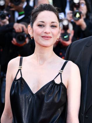 IPA84729126 - Cannes, 79th Cannes Film Festival 2026, evening 4 - red carpet of KARMA. Pictured: Marion Cotillard  Copyright: xTerenghi Ipa-Agency.netx xPoolxPhotoxEventsx07x 84729126